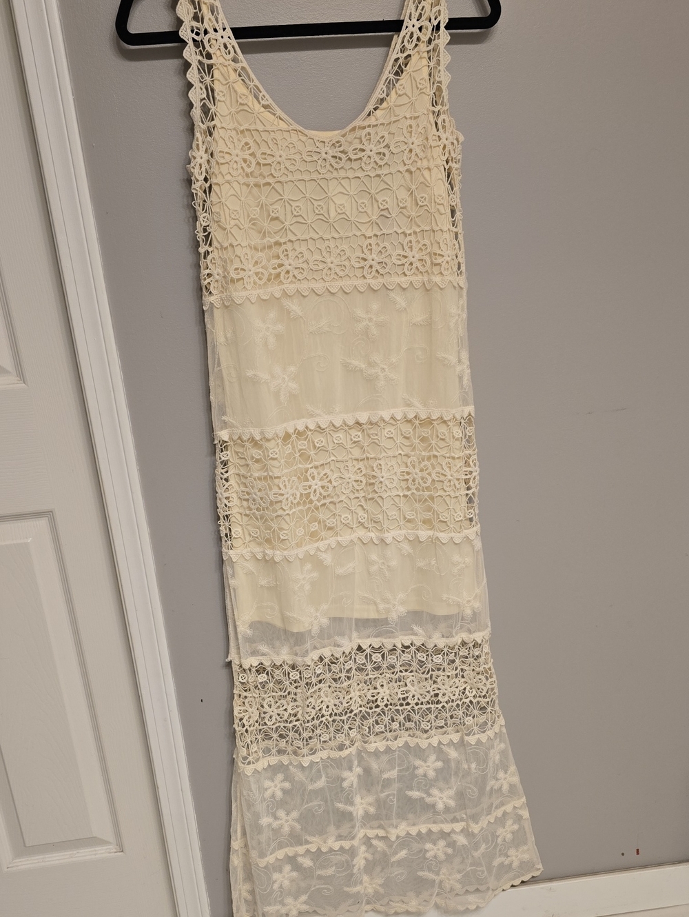 Bohemian Cream Lace Maxi Dress - Sleeveless Crochet Design